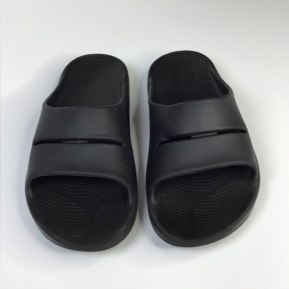 OOFOS OOAhh Slide Sandal in Black Size 14. - Picture 2 of 11